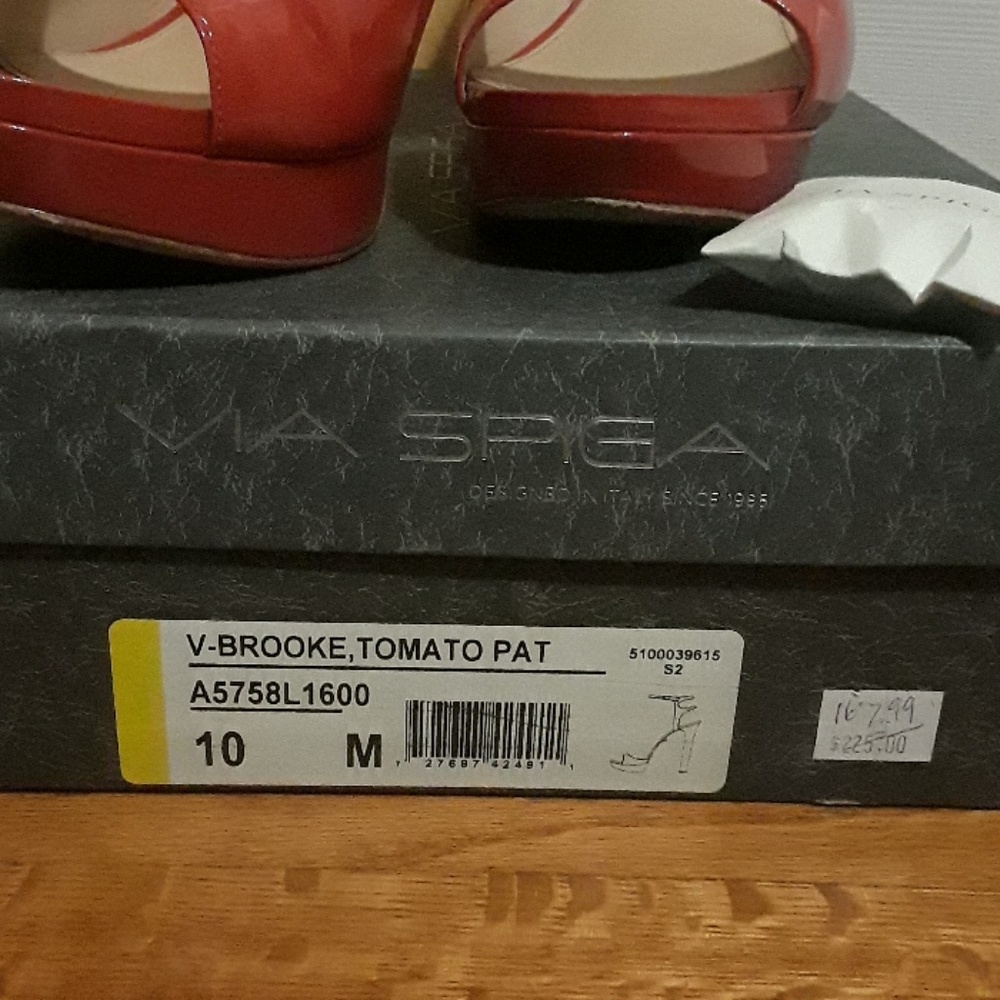 Shoes - Picture 4 of 4